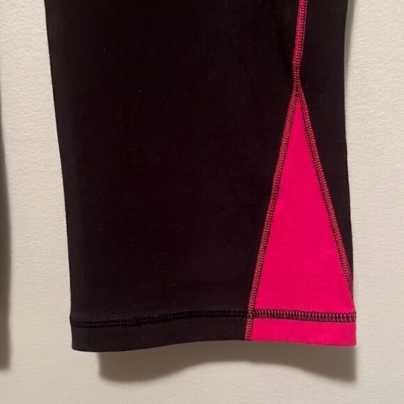 Fila Sport Women's Black and Pink Stretch Cotton Blend Leggings - Picture 2 of 7